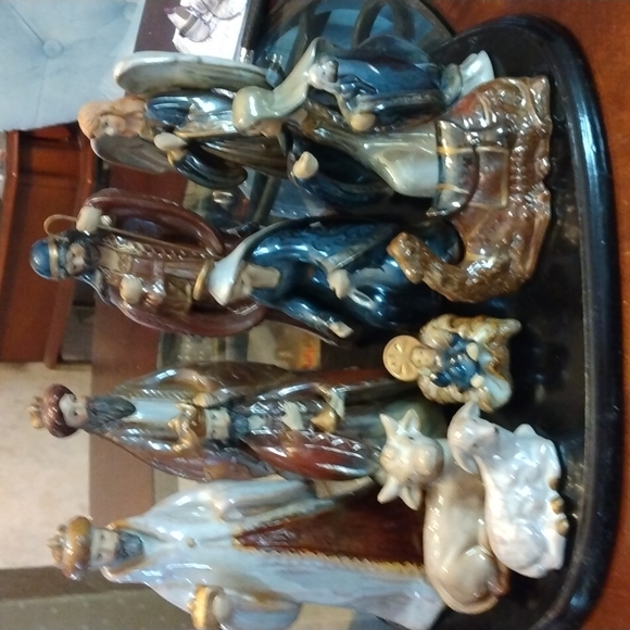 Woodland Collection Art 1 Piece Glazed Ceramic Nativity Set